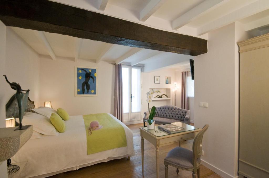 Le Mas Du Chanoine Saint-Paul-de-Vence Room photo